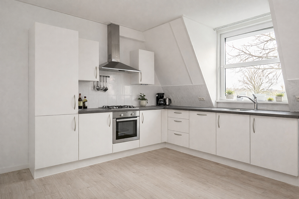 Moderne keuken met minimalistische inrichting.png